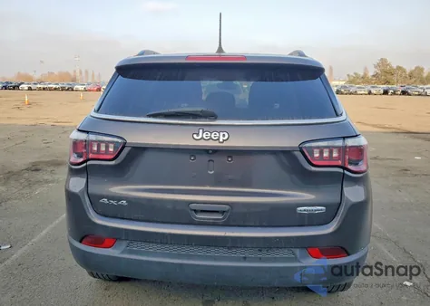 2020 Jeep Compass Latitude z USA, uszkodzony, nr VIN 3C4NJDBB4LT131982